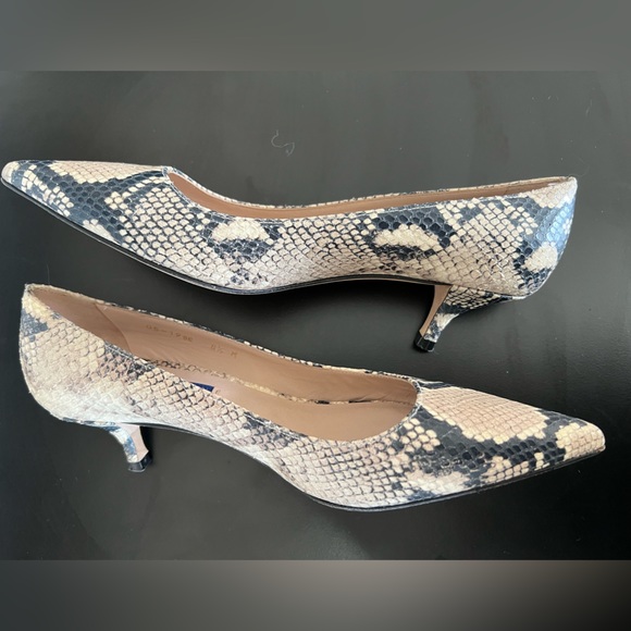 Stuart Weitzman Snakeskin Kitten Heels. -Like new condition. - Picture 2 of 8